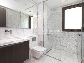 6 BR Villa For Sale in Redwoods