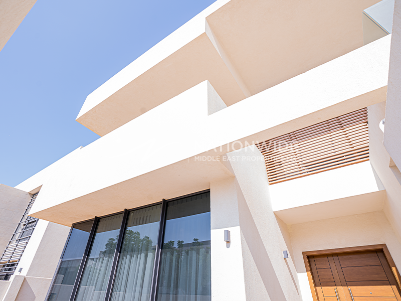 West Yas Villa for Sale, Yas Island, Abu Dhabi