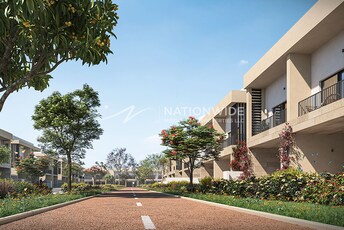 5 BR Villa For Sale in Yas Acres