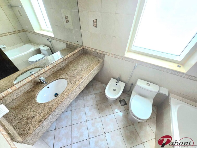 JLT Cluster S (Green Lake Towers) Apartment for Rent, Jumeirah Lake Towers (JLT), Dubai