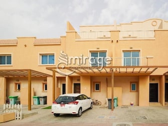 2 BR Townhouse For Sale in Mediterranean Style Cover Image