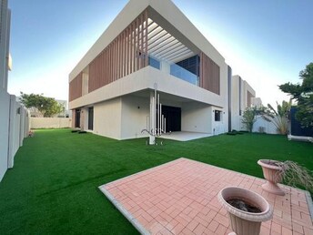 West Yas Villa for Sale, Yas Island, Abu Dhabi