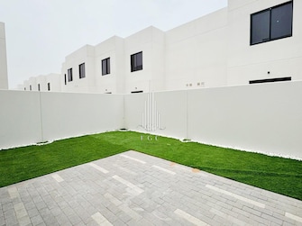 2 BR Townhouse For Sale in Noya Cover Image