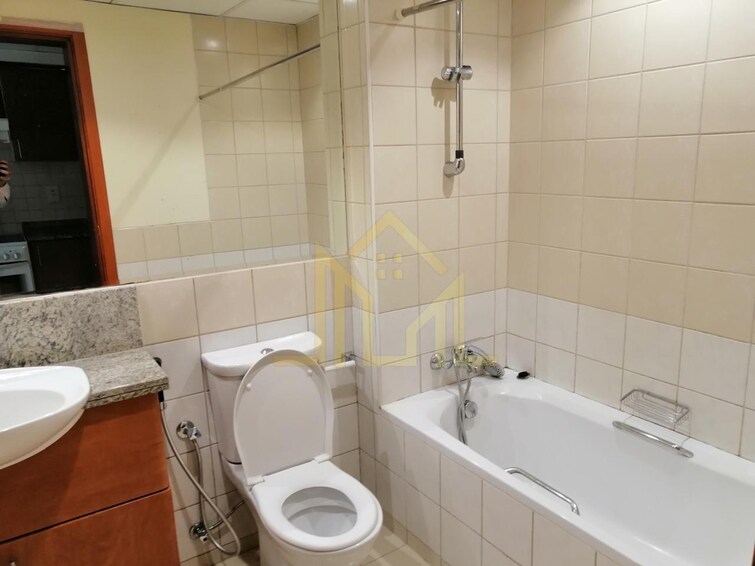 Al Thayyal Apartment for Rent, The Greens, Dubai