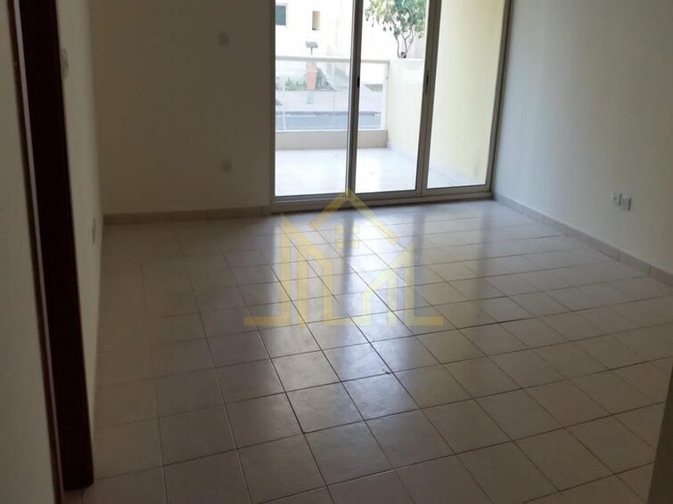 Al Dhafrah Apartment for Rent, The Greens, Dubai