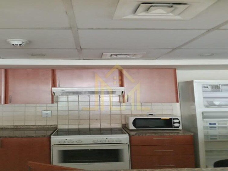 Al Dhafrah Apartment for Rent, The Greens, Dubai