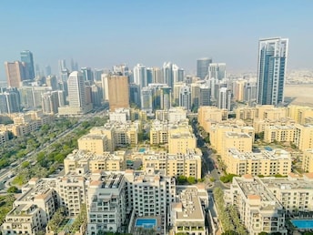 The Links Apartment for Rent, The Views, Dubai